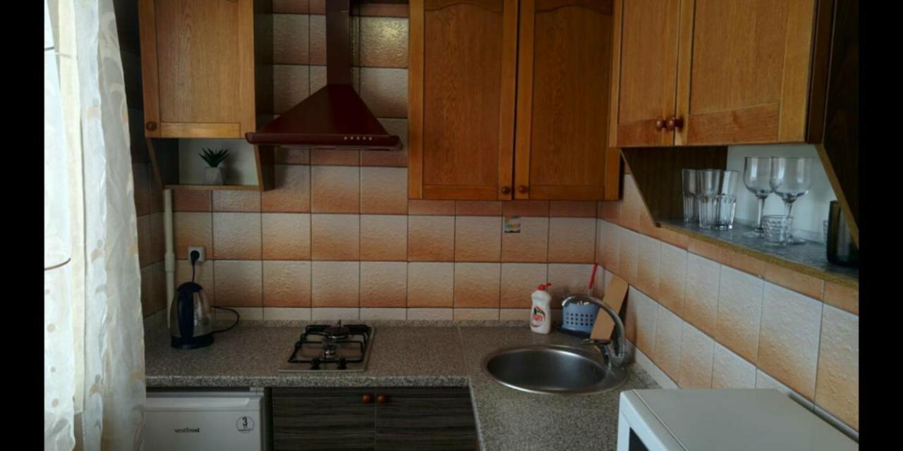 Уютная Квартира Рядом С Метpo Холодная Гора Charkiw Exterior foto